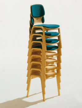 Holzstuhl Modell Carlo